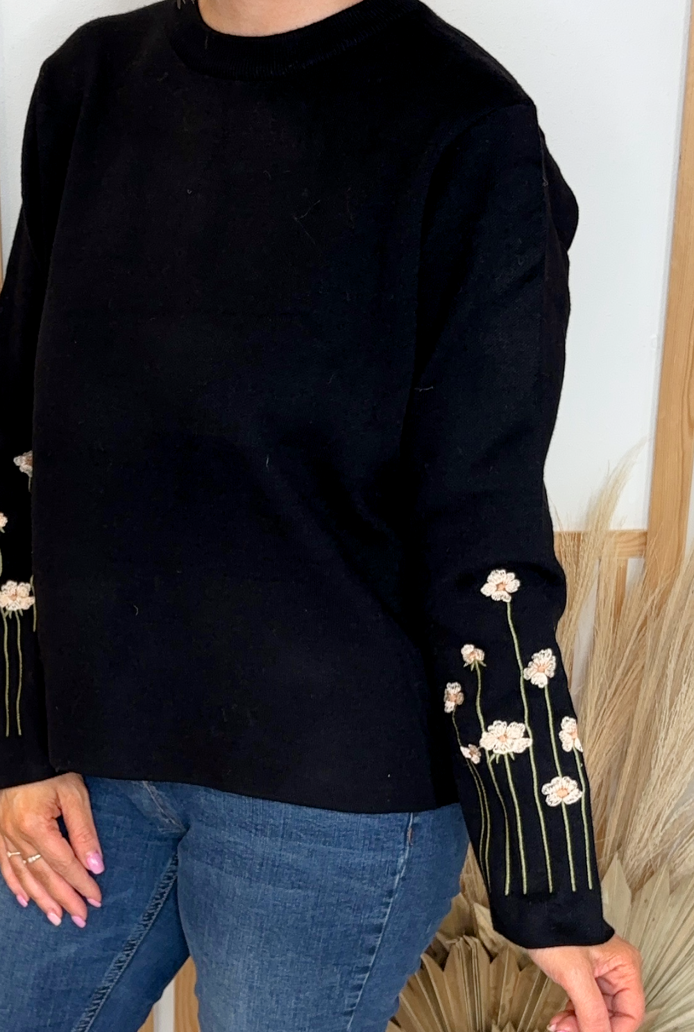 Blossom Sweater (Black)