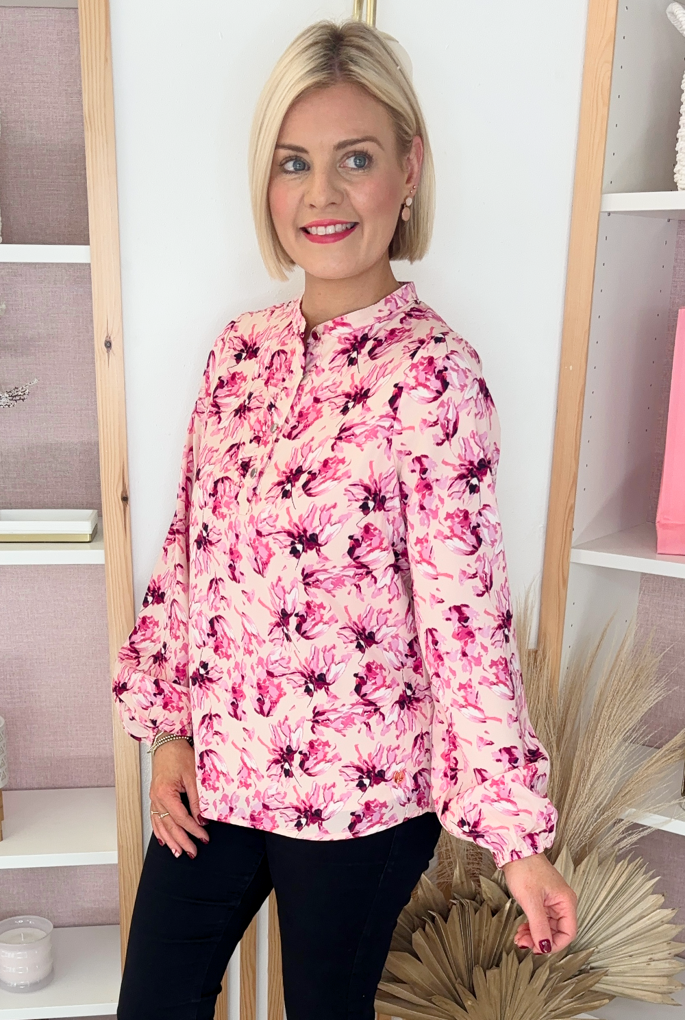 Ebony Blouse (Pink)