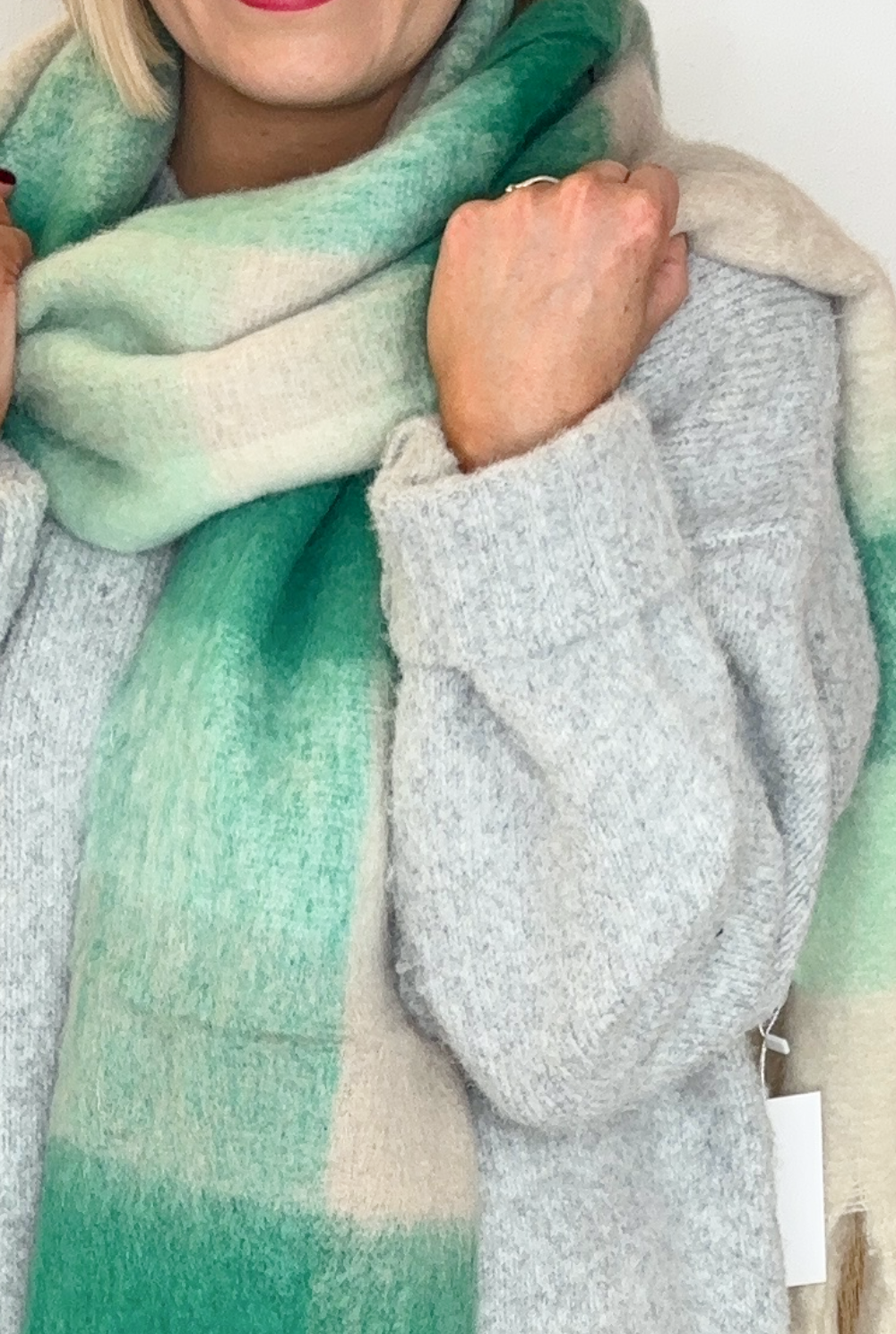 Colour Block Scarf (Green/White)