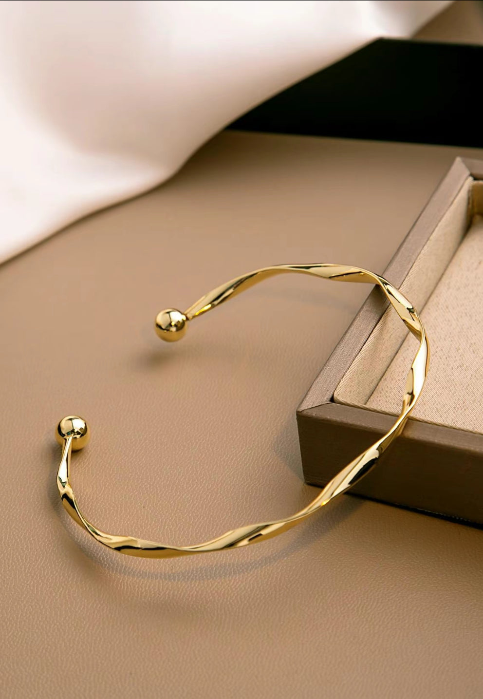 Gold Ridged Bangle