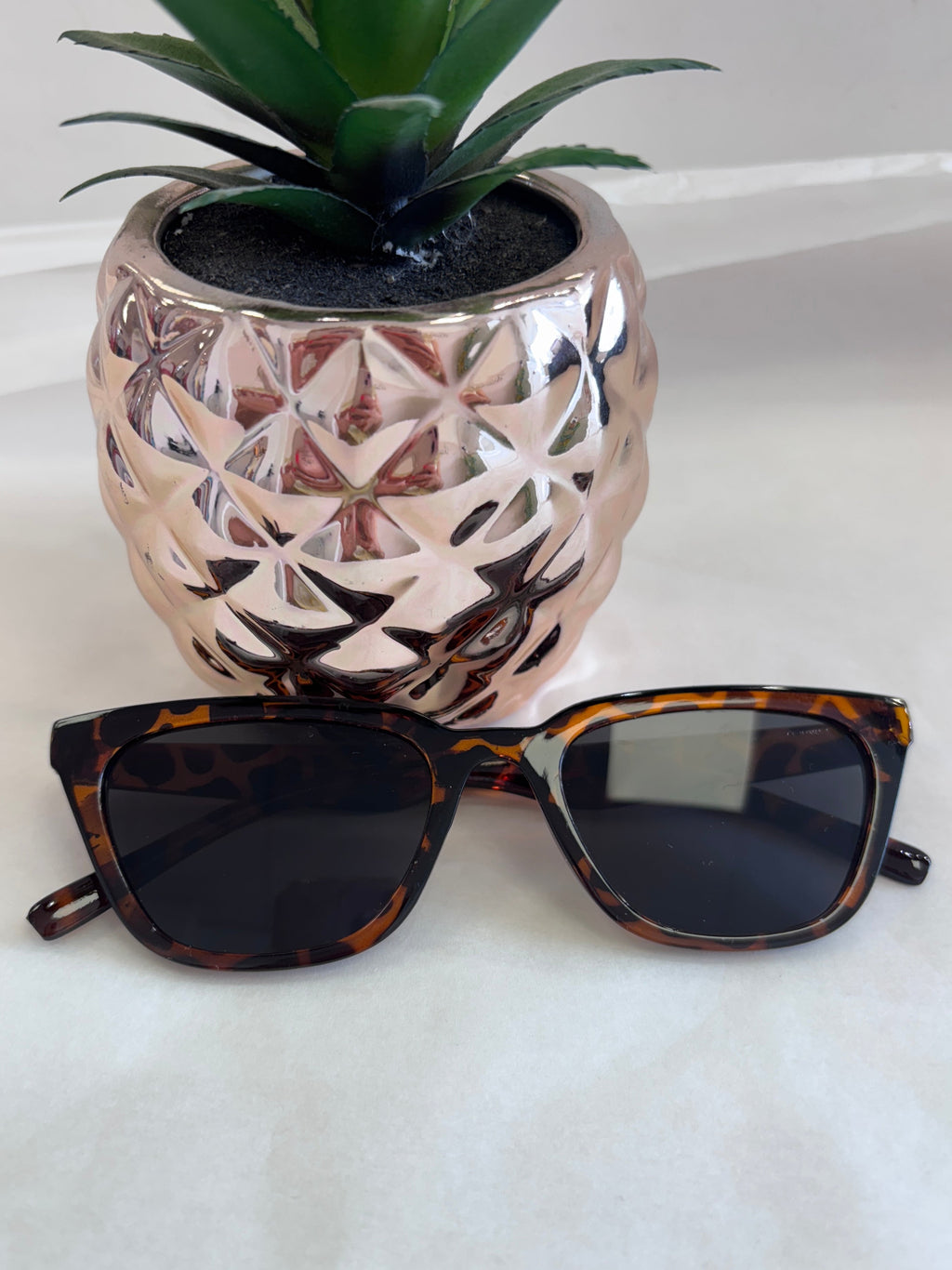 Leo Coffee Sunglasses