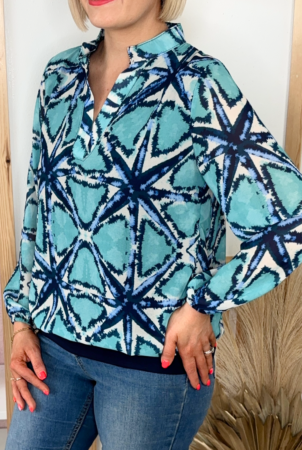 Luna Diamond Banded Top (Teal/Blue)